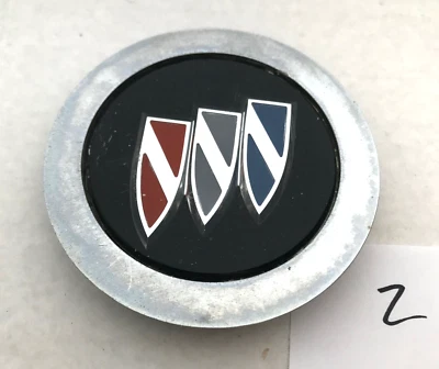 Tapacubos radios 14" emblema central emblema #7087 #2 Buick Century 1980-90 de colección Foto 1 de 3