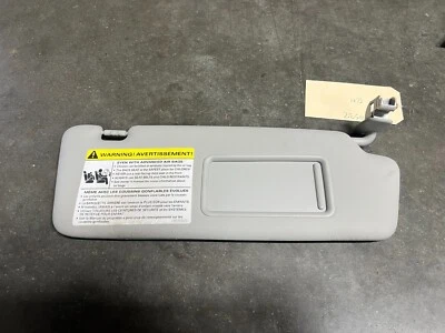 2009 2010 2011 2012 Audi A3 S Line Right Passenger Sun Visor Shade OEM 9532 Foto 1 de 4