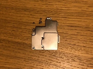 Original iPhone 12 Kamera Halterung Halter Metall Abdeckung Cover + Schrauben - Zdjęcie 1 z 2