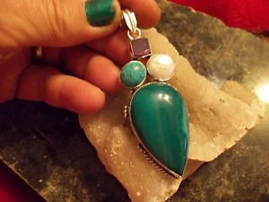 HERMOSO COLGANTE DE PLATA NUEVO 3" PERLA DE RÍO MALAQUITA DRUSA + COLGANTE DE JOYERÍA - Imagen 1 de 2