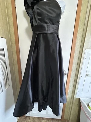 NWT black one-shoulder formal dress with a ruffled neckline & a full skirt Sz14 - Image 1 of 4
