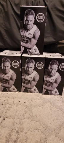 Blake Griffin Bobblehead Cover