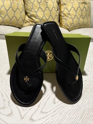 NUEVO EN CAJA $178 Tory Burch CLÁSICO Negro Perfecto FLIP-FLOP Talla 7 EE. UU. Foto 1 de 4