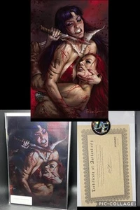 Vampirella VS Red Sonja #1 | Lucio Parrillo Virgin Metal Cover | Dynamite 2022 - Picture 1 of 6