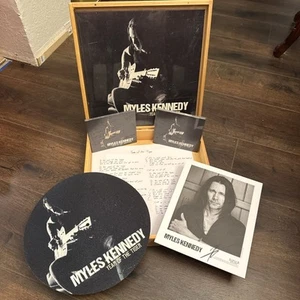 Myles Kennedy Year Of The Tiger Deluxe Edition Vinyl Signed - Foto 1 di 9