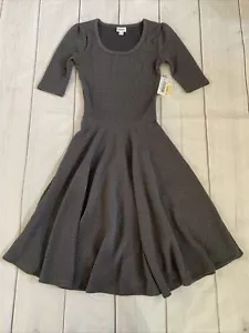 Abito donna LulaRoe Nicole 2XS grigio mezza manica aderente svasato elasticizzato testurizzato NUOVO - Foto 1 di 6