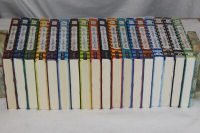 Greg’s Tagebuch Band  1-18 Gregs Tagebücher Jeff Kinney, Gebundene Ausgabe - Image 1 of 2