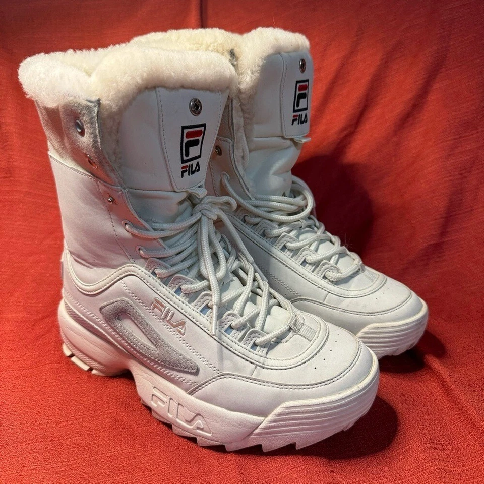 Botas de piel de oveja FILA Disruptor, para mujer talla 8, usadas en excelente estado Foto 1 de 4