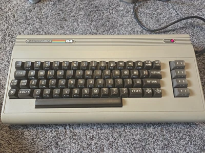 Commodore 64  In original box  Excellent Condition With 1541 Disk Drive - Image 1 of 4