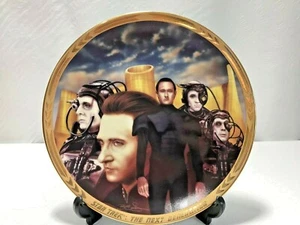 Star Trek The Next Generation *Descent* The Episodes Collector Plate #3494A - Picture 1 of 4