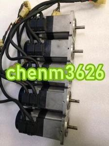Servomotor triple R88M-H10030-B usado 1 pieza #YY - Imagen 1 de 3