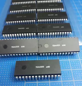 Decodificador TDA4555 Tesla PAL/SECAM/NTSC DIP28 - Imagen 1 de 2