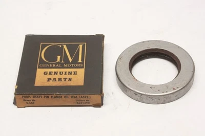 Nuevo de Lote Antiguo Chevrolet GMC 1939-55 Eje 2 Velocidades Piñón Brida Sello de Aceite GM 3651493 Foto 1 de 4