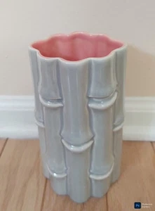 Red Wing Bamboo Vase . Exc Cond. Grey w Shell Pink Inside Likely Belle Kogan - Picture 1 of 5