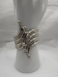VINTAGE 925 SILVER CUFF BRACELET. - Picture 1 of 9