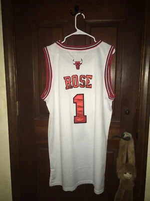Camiseta de basquete masculina Adidas tamanho 50 DERRICK ROSE Bulls NBA ~ COSTURADA - Imagem 1 de 4