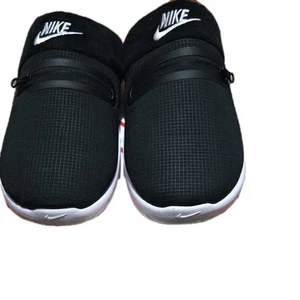 Nike Burrow Cozy Reißverschluss Slipper Pantoletten Sandalen Größe 8,5 HERREN mit Karton zweimal getragen - Bild 1 von 4