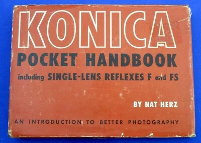 复古 1960 年 KONICA 相机口袋手册 Nat Herz Harcover 带防尘罩 — 第 1/3 张图片