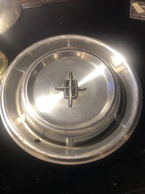 DE COLECCIÓN 1960-70 LINCOLN CONTINENTAL MARK SERIE PREMIER TOWN CAR TAPACUBOS Foto 1 de 4