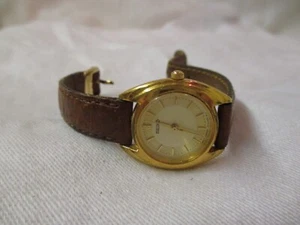 Vintage quartz Ladies Seiko Watch V401-4631 R2 - Picture 1 of 3