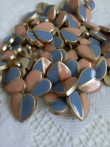 6 Decorative Pink + Blue Heart Shaped Plastic Shank Buttons Approx - 18 mm - Picture 1 of 4