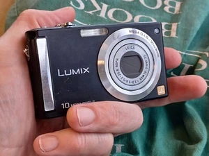 Panasonic Lumix DMC-FS5 10MP Digital Camera UNTESTED NO BATTERY- parts as is - Picture 1 of 11