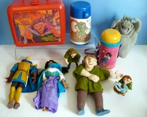 Disney JOROBADO de NOTRE DAME (1996) Lote LONCHERA con Termo/Muñecas/Figuras/Taza - Imagen 1 de 7