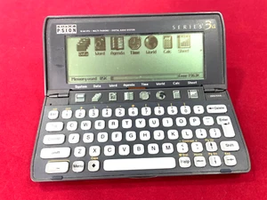 2MB Psion Series 3a PDA Hinge issue but tape effective. Tested. - Picture 1 of 10
