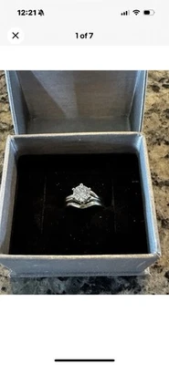 New lab grown 1.01 carat diamond engagement ring, two wedding bands, size 5 - Image 1 of 4