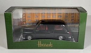 Harrods Knightsbridge Escenas de Londres Taxi Negro Escala 1:43 En Caja - Imagen 1 de 14