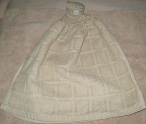 1 Crochet Top Hanging Kitchen Towel Solid tan square pattern, Full tan yarn - Picture 1 of 1