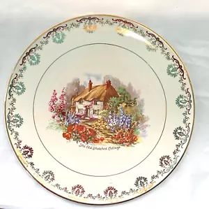 Plato de pastel vintage Barker Brothers Royal Tudor Ware ""The Old Tchad Cottage - Imagen 1 de 6