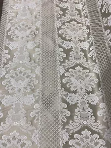 Sand und Taupe Wende-Jacquard bestickt - Bild 1 von 2