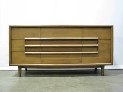 Горизонтальный комод Mid-Century 9 ящиков 62 дюйма; Furniture Guild of California; как новый - Изображение 1 из 4