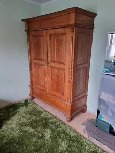 Wäscheschrank Kleiderschrank Schrank Massivholzmöbel Antikmöbel Antiquitäten - Bild 1 von 18