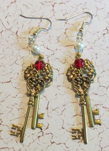 Key Earrings 24 Karat Gold Plate Antiqued Brass Swarovski Crystal Pearl Heart - Picture 1 of 6