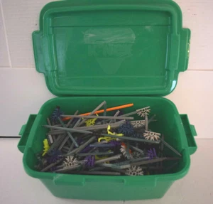 Lot of Random KINEX K'NEX Building PIECES, Plastic Tub 1.4# - Picture 1 of 4