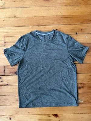 Lululemon Men's Soft Jersey Short Sleeve T-Shirt Green, Medium Yoga Workout - Image 1 of 4