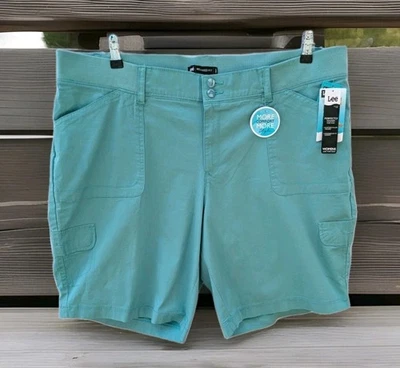 NWT SZ 20W Lee Womens Relaxed Fit Bermuda Zip Teal Blue Shorts Comfort Waistband - Image 1 of 4