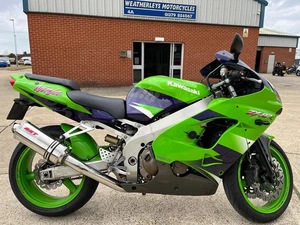 Kawasaki ZX9R-E1 - Picture 1 of 9