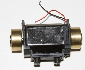 Life-Like Proto 2000 SW9 SW1200 SW8 SW900 SW600 Motor with Flywheels HO Scale - Picture 1 of 2