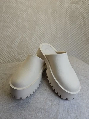 Zuecos de mujer JEFF CAMPBELL marfil sintético comodidad únicos divertidos talla 8 ligeramente usados Foto 1 de 4