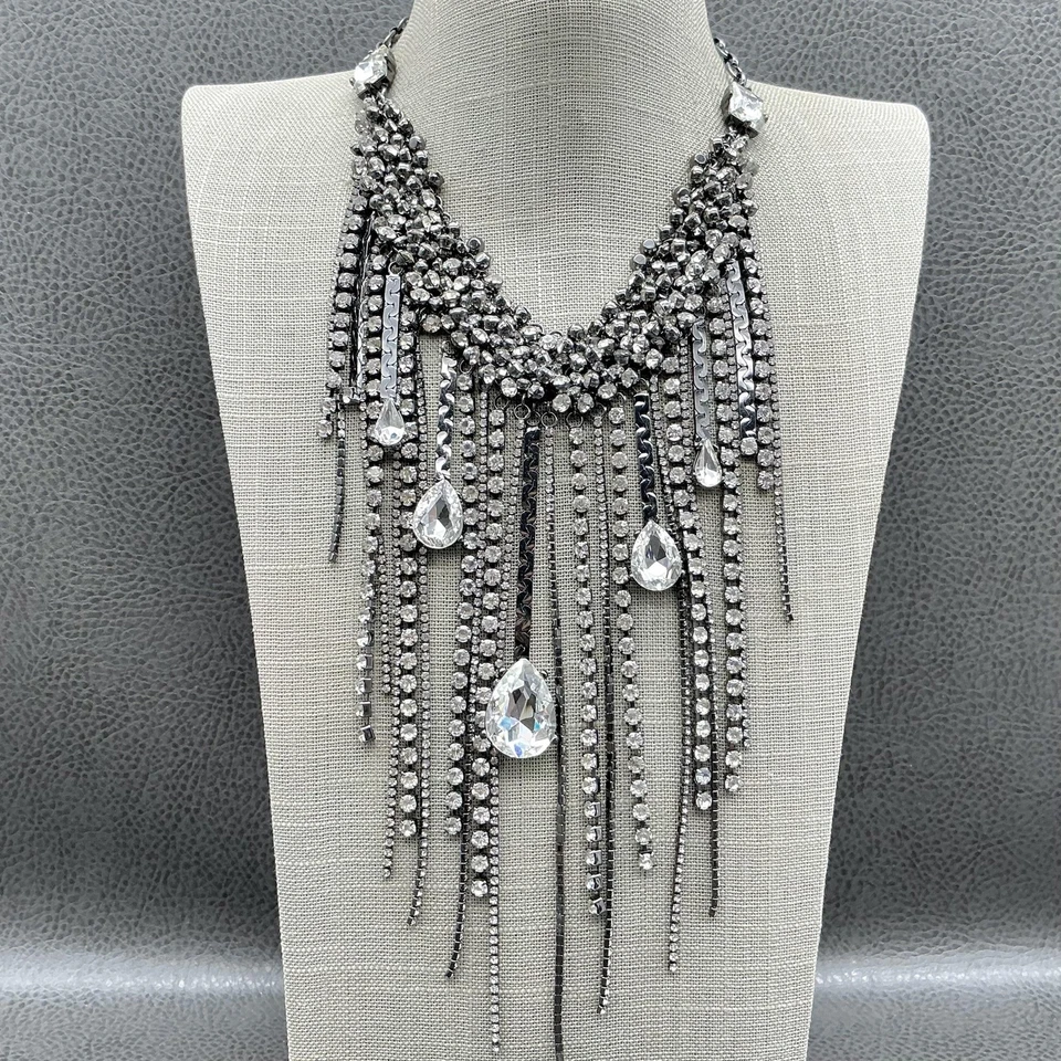 WHBM Casa Blanca Mercado Negro Declaración Babero Flecos Collar Estrás Cristal Foto 1 de 4
