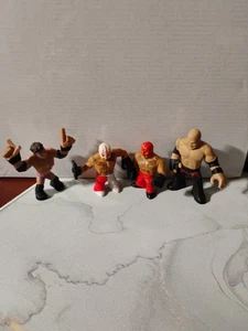 WWE Rumblers Rey Mysterio Red And White Zack Ryder Kane 2" Gebraucht 4 Insgesamt - Bild 1 von 6