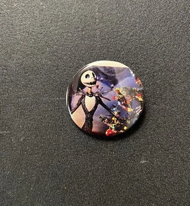 Botón Pinback Pesadilla antes de Navidad. "Botón Pinback original hecho a mano de 1,5""" - Imagen 1 de 1