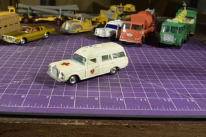Matchbox King Size No K-6 Mercedes Benz "Binz" Ambulance doors open die cast - Picture 1 of 8