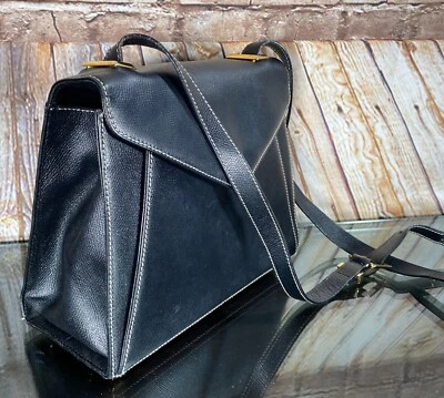 SALVATORE FERRAGAMO Leather Shoulder Handbag Black Flap Purse Vintage E21-2708 - Image 1 of 4