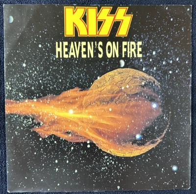 KISS 'HEAVEN'S ON FIRE' 7'' SINGLE VERTIGO RECORDS VER12 1984 UK FIRST PRESS - Image 1 of 4