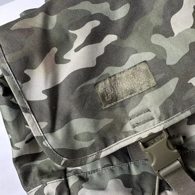 ROSA Victoria Secret Verde Camuflaje Mochila Pequeña Cartera Bolso de Hombro Foto 1 de 4