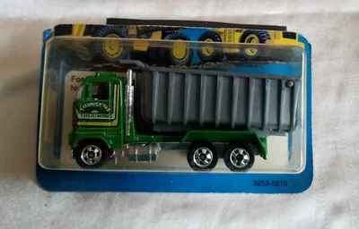 Camión de volteo Ford Workhorses Series 1981 Hot Wheels Hong Kong herméticamente sellado #3253 Foto 1 de 4